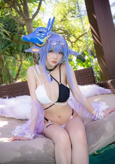 变成黑皮辣妹